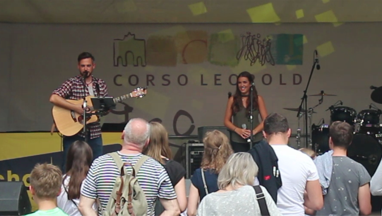 MadButFine - Acoustic-Cover-Band Corso Leopold München